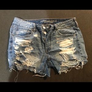 American Eagle tomgirl shorts size 6